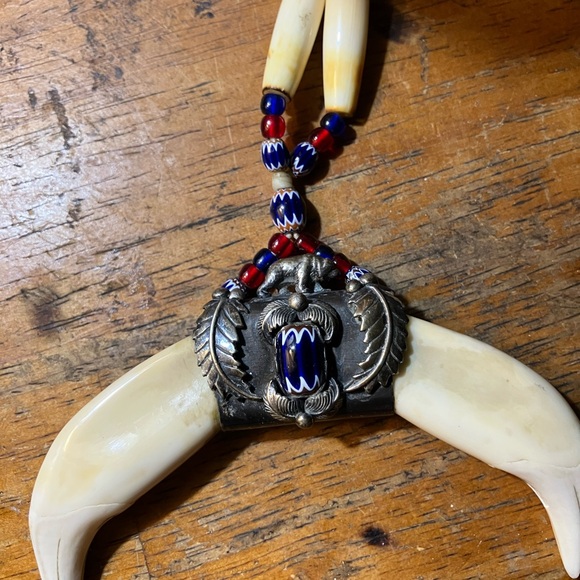 Antique native american silver bone, glass beads , tusk Necklace 12” - Picture 2 of 7